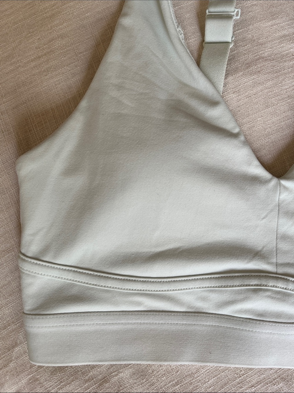 Fabletics Sports Bra - Picture 3 of 12